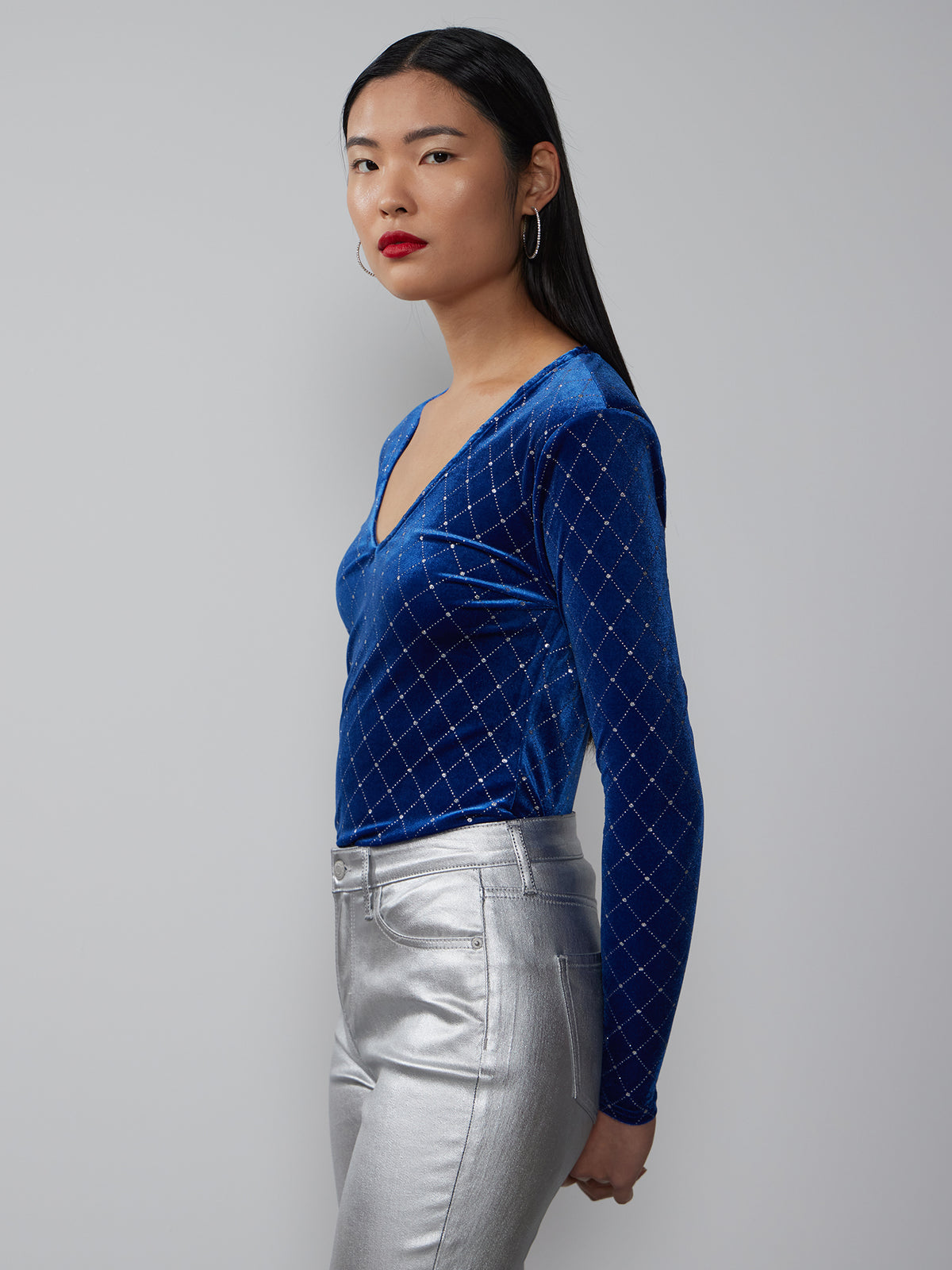 Velvet Rhinestone Diamond Pattern Top – New York & Company