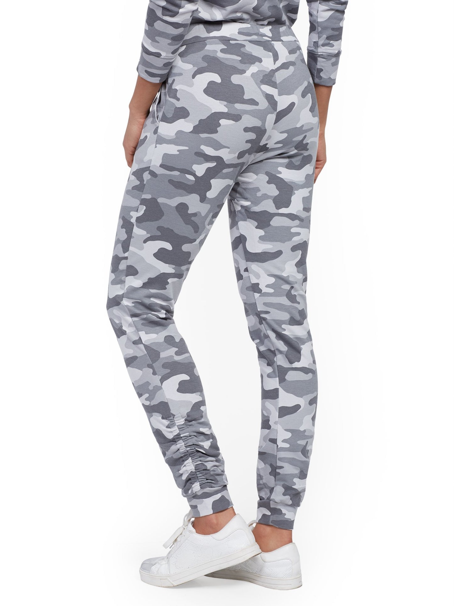 #color_GREY CAMO