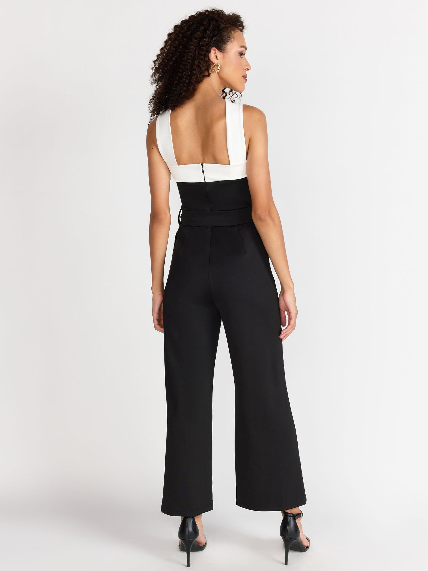 Sleeveless Trim Halter Neck Jumpsuit